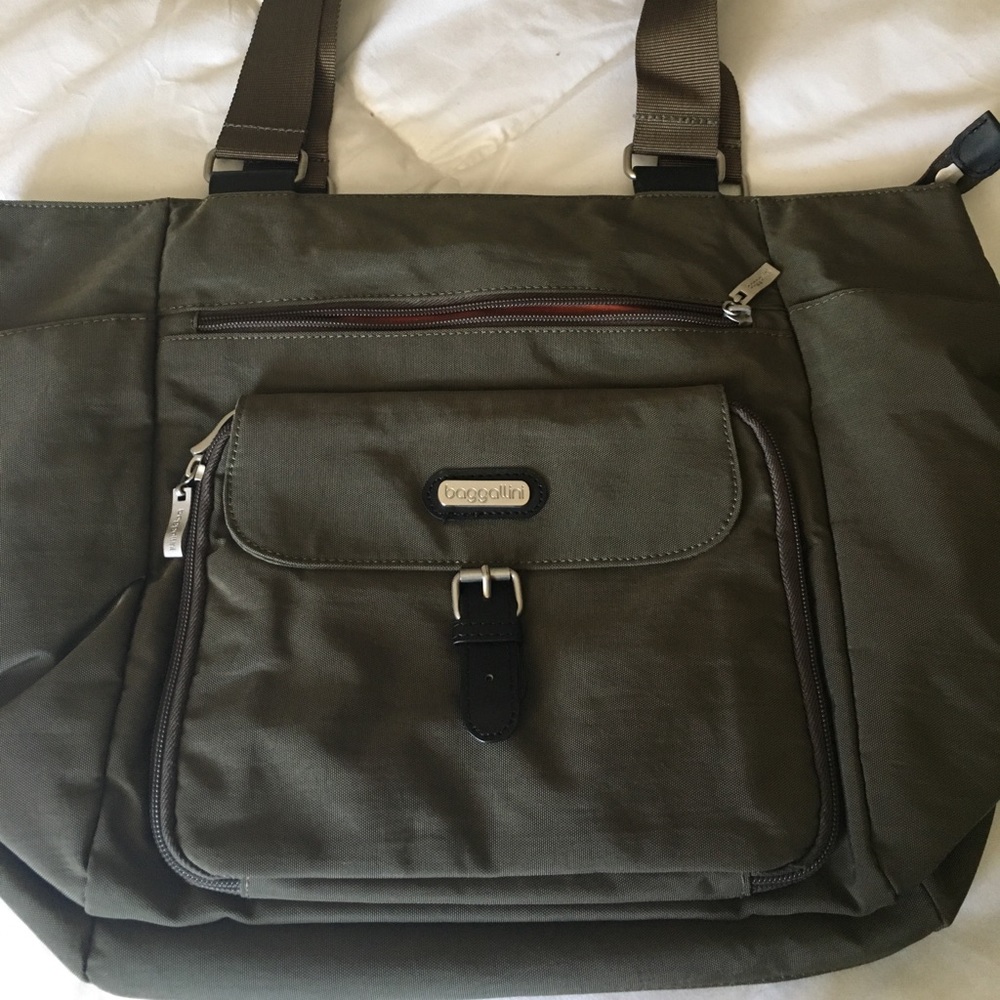 Baggallini Tote (olive green)